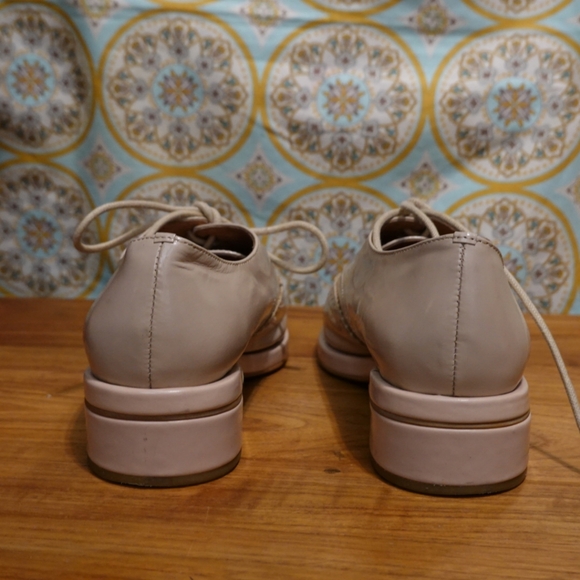 JEFFREY CAMPBELL Townie Nude Smooth Leather Wingtip Oxfords, size 6.5 - Picture 4 of 8